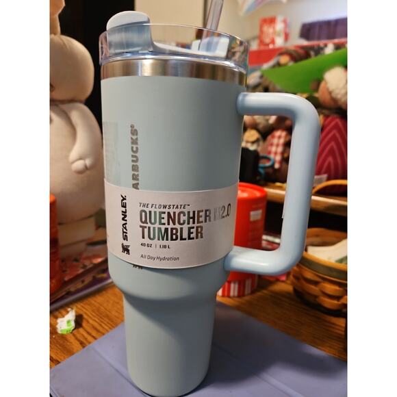 Stanley X Starbucks Limited Spring Blue Quencher 40oz Tumbler Flowstate H2.0 - Picture 1 of 4